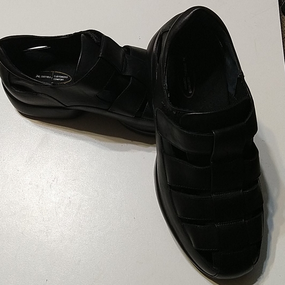 Sandals_&_Flip_Flops